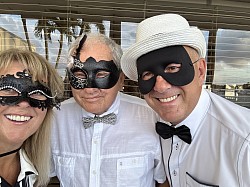 Black and white masque
